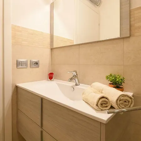 Casa Nadia Апартаменты Тиньяле