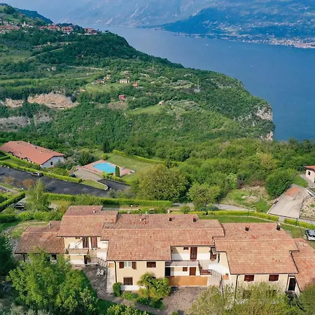 Casa Nadia Апартаменты Тиньяле